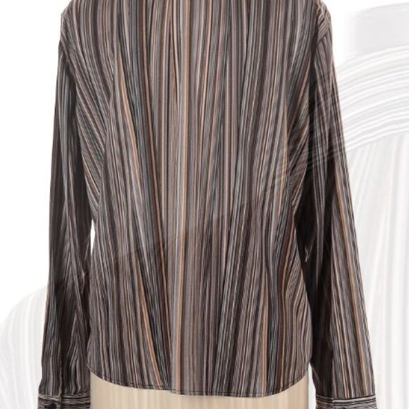 Stylish Top! - Picture 4 of 5